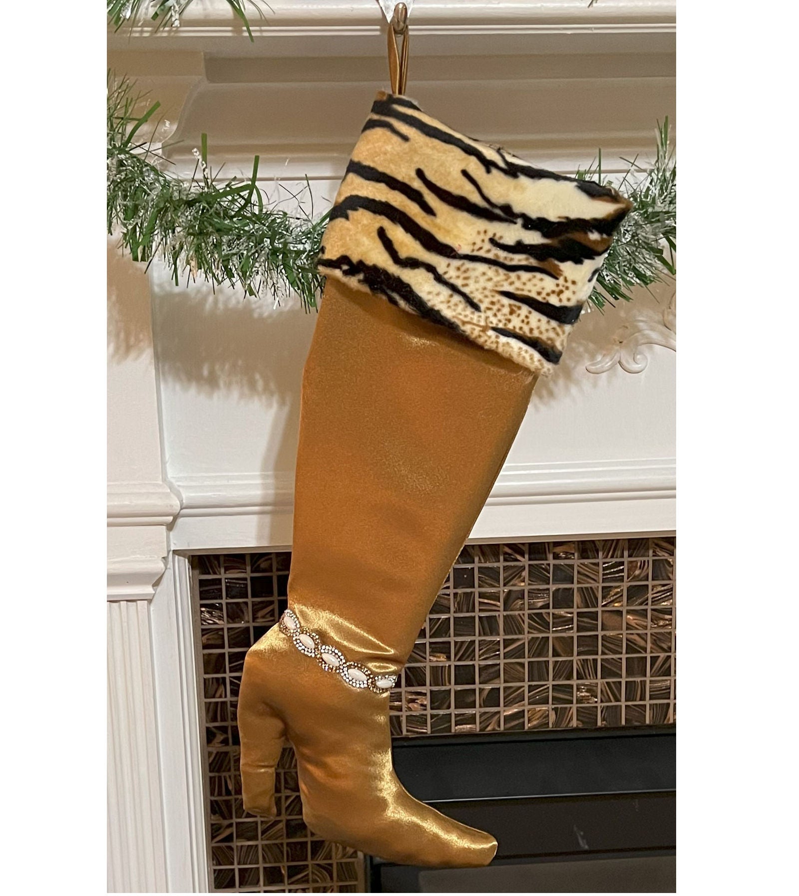 Christmas High Heeled Leopard Print Stocking – OrangeOnions Wholesale